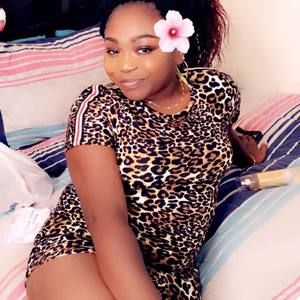 Meet your Posher, Samiyaa